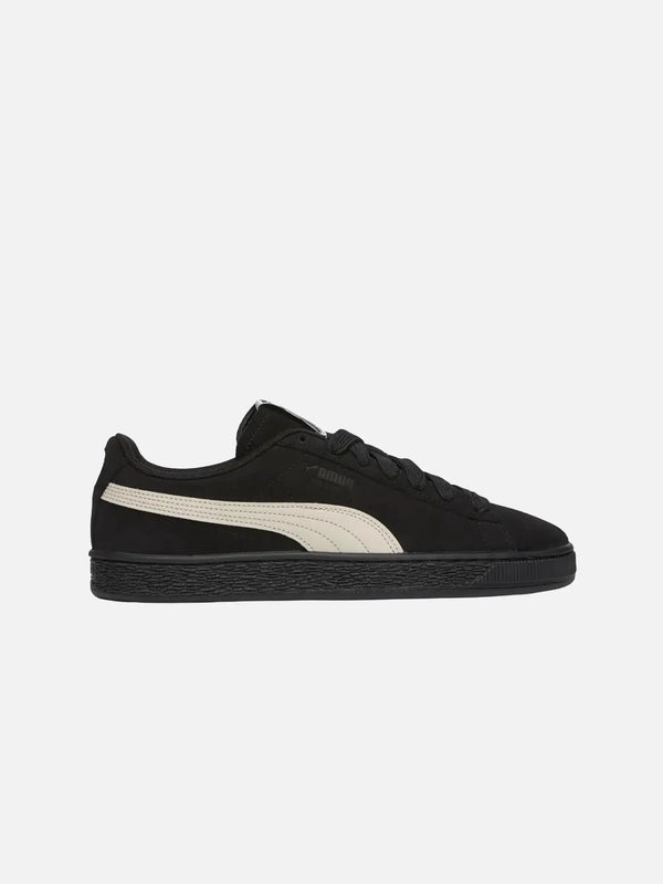 PUMA Charles F. Stead x Puma Suede VI – Black/Alpine Snow, yandan görünüm
