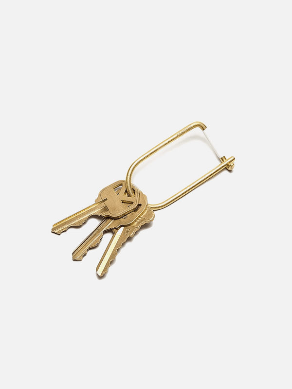 CRAIGHILL, Enameled Wilson Keyring White/Brass, ANAHTARLIK, shopi go'da!