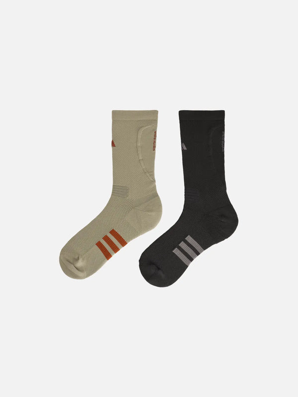 ADIDAS ORIGINALS ES Reg Socks 2P Black/Feather Grey – 2 çift, yandan görünüm