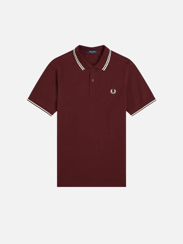 FRED PERRY Twin Tipped Fred Perry Shirt – oxblood/ecru, ön görünüm, polo yaka ve beyaz ince şeritler