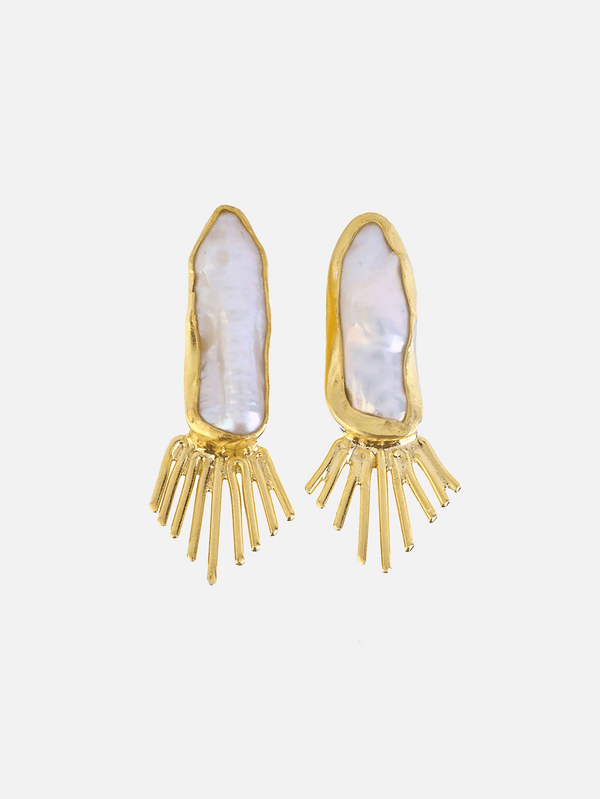 ECE LONDON - KÜPE - Theia Pearl Earrings - shopi go'da!.