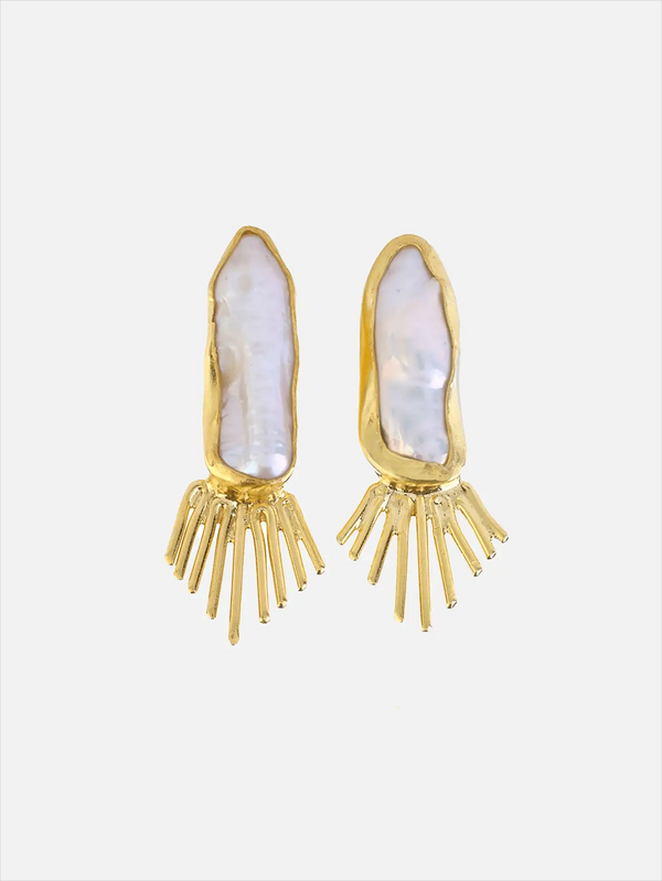ECE LONDON Theia Pearl Earrings - Earrings KÜPE