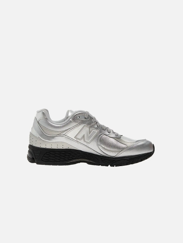 NEW BALANCE 2002R