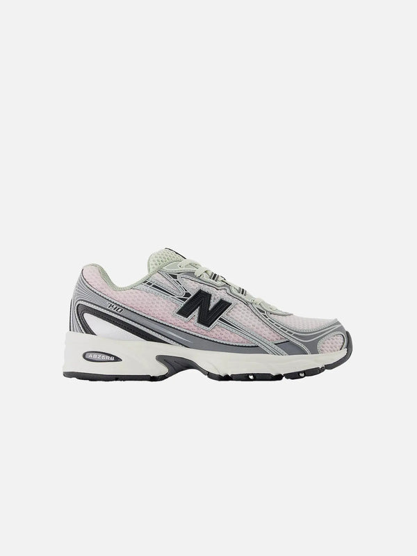 NEW BALANCE 740