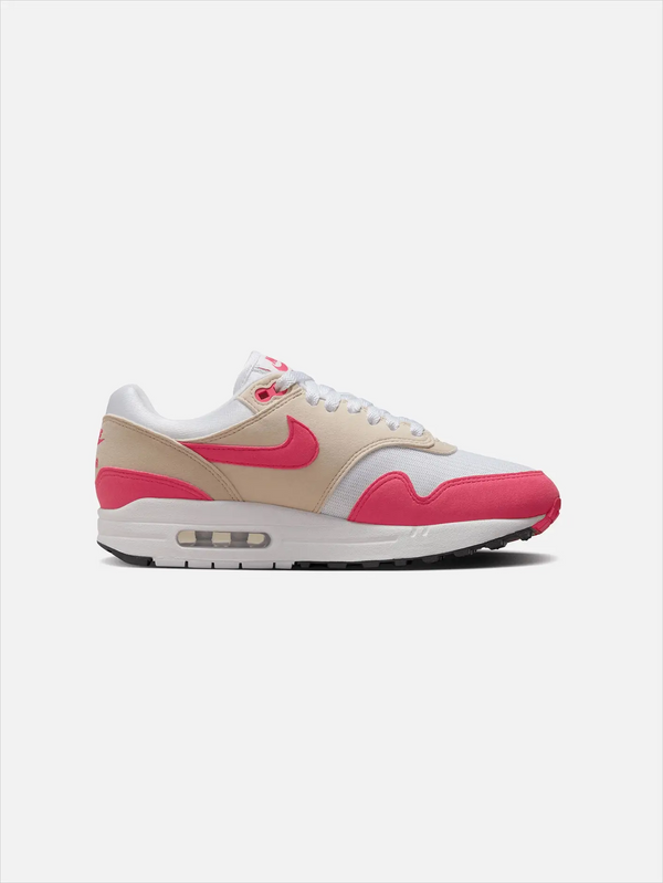 NIKE Air Max 1