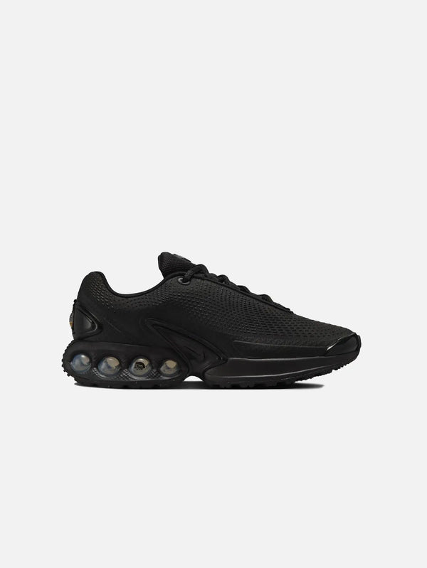 NIKE Air Max DN