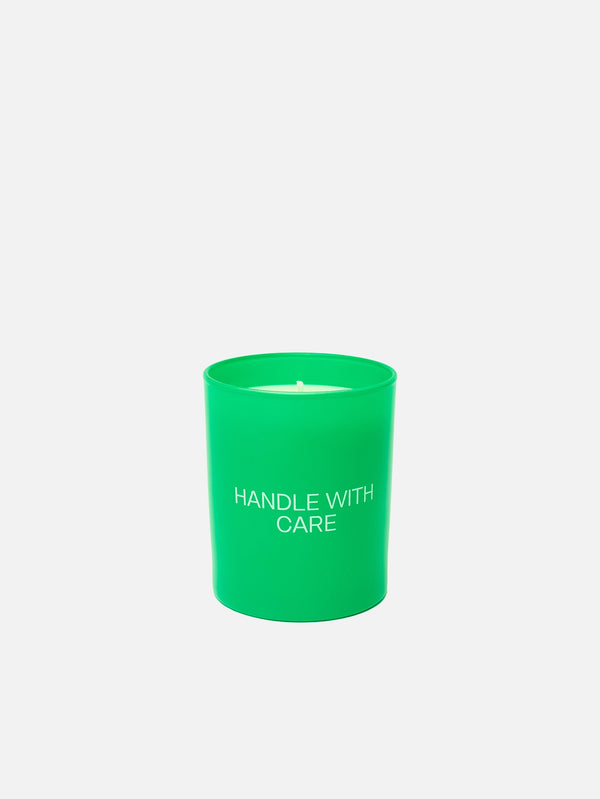 SANYA - MUM - Handle with Care Candle - shopi go'da!.