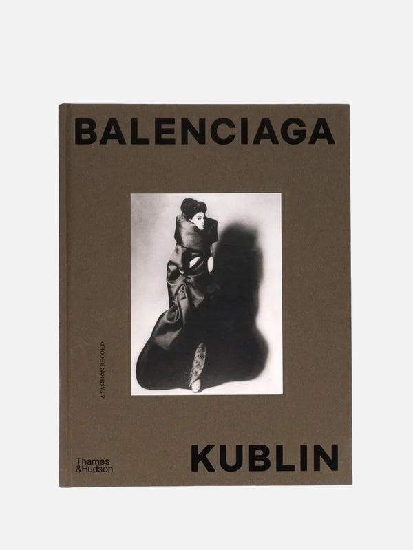 THAMES & HUDSON - KİTAP - Balenciaga- Kublin: A Fashion Record - shopi go'da!.