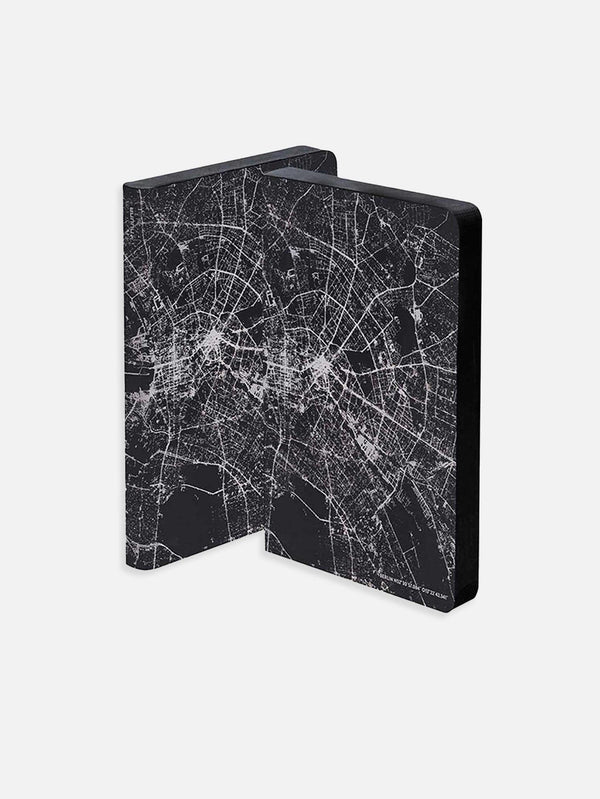 Graphic L Light Defter - Nightflight Over Berlin Silver - shopi go