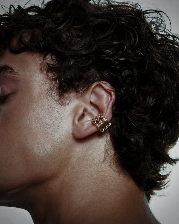 Earcuff Nedir? Earcuff Nasıl Takılır?