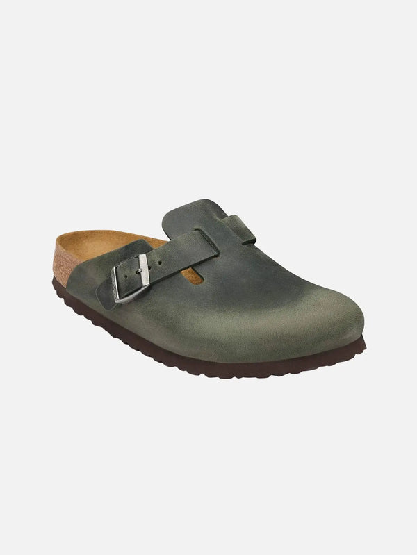 BIRKENSTOCK Boston LEOI Thyme – Thyme, önden 3/4 görünüm