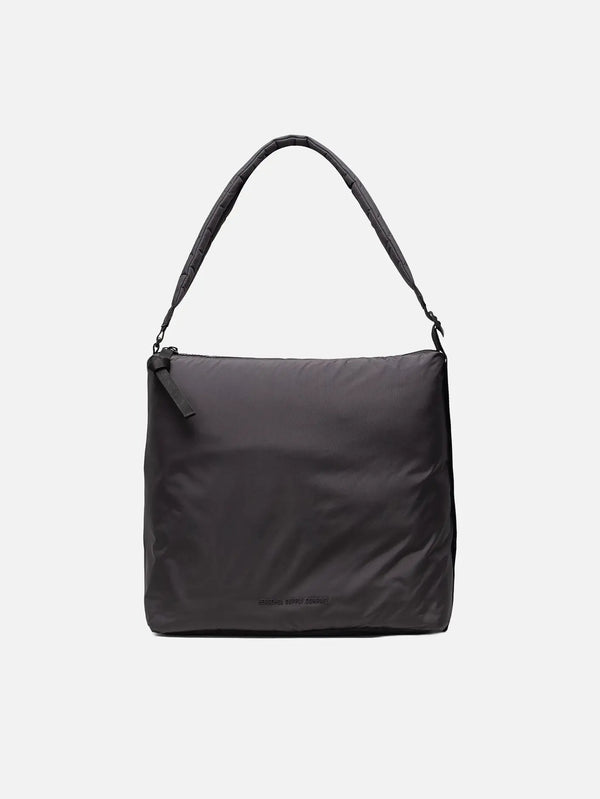HERSCHEL Cloudform – Black, ön görünüm, yastıklı omuz askısı