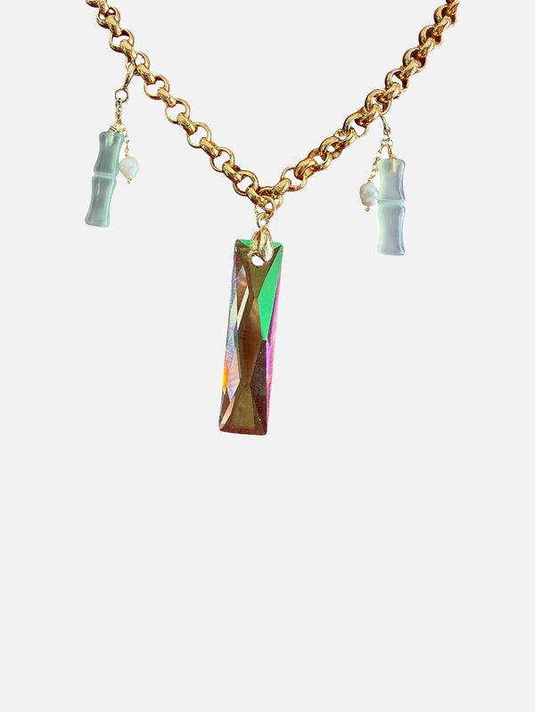 NES VINTAGE Vintage Designer House Chain Necklace with Swarovski Iridescent Crystal Bar – altın, önden görünüm