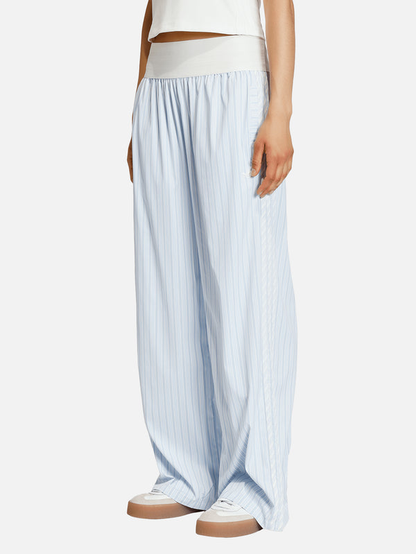 ADIDAS ORIGINALS, Poplin Essentials Pant - Crystal Sky, PANTOLON, shopi go'da!