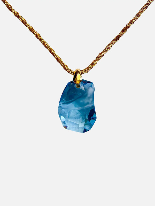 NES VINTAGE Vintage 1980s Designer House Chain Necklace with Swarovski Designer Edition Crystal Pendant – mavi, ön görünüm