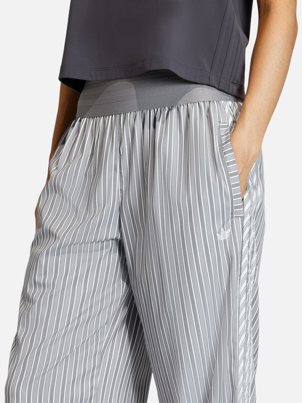 ADIDAS ORIGINALS, Poplin Essentials Pant - Grey Three, PANTOLON, shopi go'da!