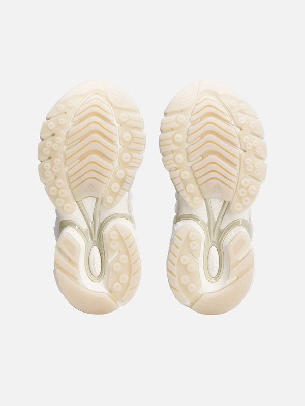 ADIDAS ORIGINALS Pharrell x adidas Adistar Jellyfish – Triple White, taban görünümü