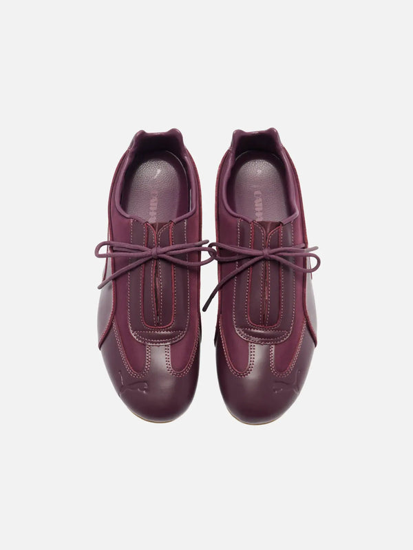 PUMA Danielle Cathari x Puma Speedcat Slipon Ruby Noir – Ruby Noir, iki ayakkabı, üstten görünüm