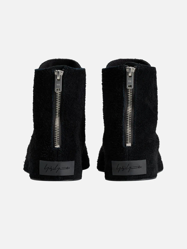 Y-3 Nizzastar Hi – siyah süet, arkadan görünüm, iki adet ayakkabı