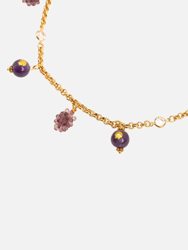 NES VINTAGE Vintage Gold Crystal Chain Necklace with Amethyst, Quartz & Resin Grape Charms - 1980s – Gold, yakın çekim