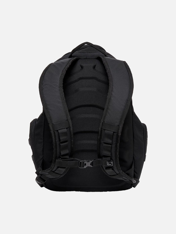 OAKLEY, Bathroom Sink RC Backpack - Blackout, SIRT ÇANTASI, shopi go'da!