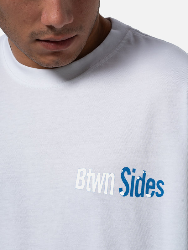 BETWEEN SIDES, GT-Label T-Shirt - White, T-SHIRT, shopi go'da!