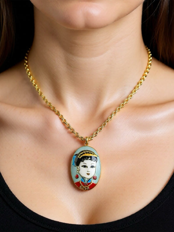 NES VINTAGE, Vintage Gold Plated Rope Chain Necklace with Geisha Cloisonne Pendant (Grey), KOLYE, shopi go'da!