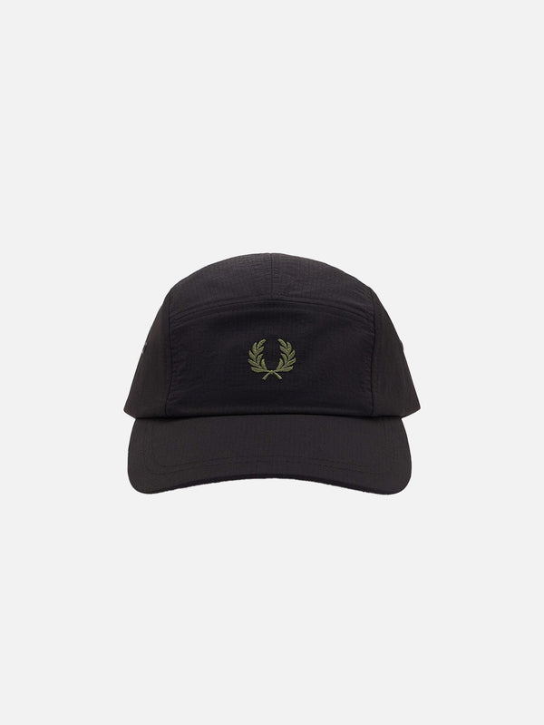 FRED PERRY - ŞAPKA - 5 Panel Ripstop Cap - Black/Olive - shopi go'da!.