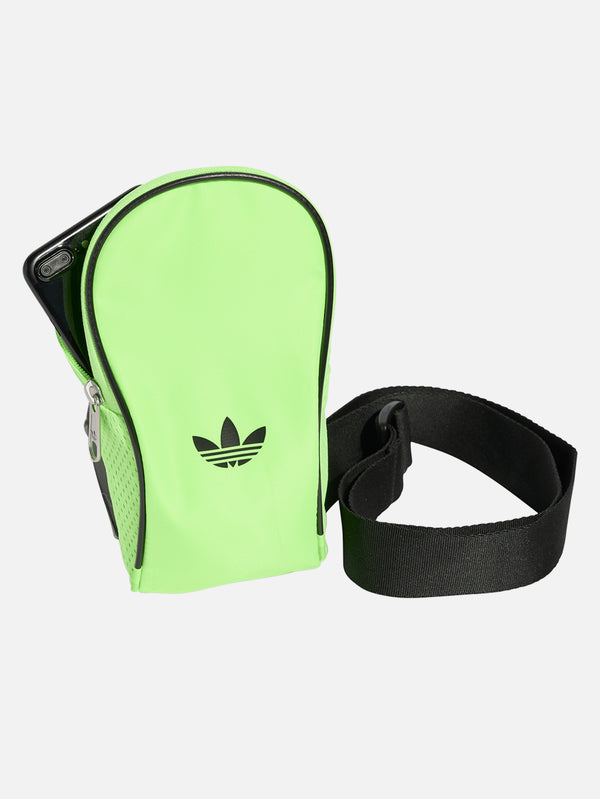 ADIDAS ORIGINALS, Adicolor Small Item Bag - Signal Green, ÇANTA, shopi go'da!