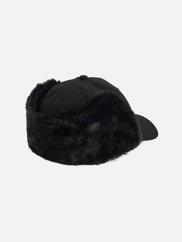 Y-3 Winter Cap – siyah, yandan görünüm