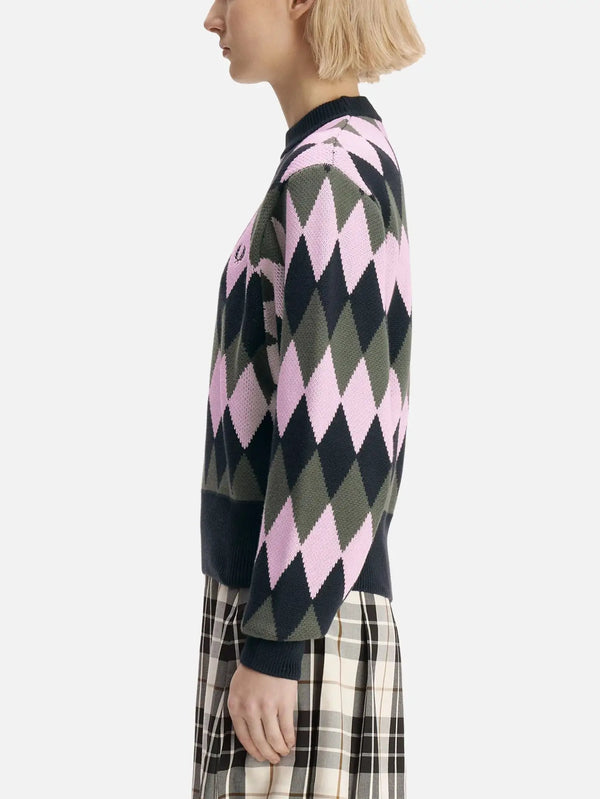 FRED PERRY Diamond Jacquard Jumper – Nav/Pink/Green, yan görünüm