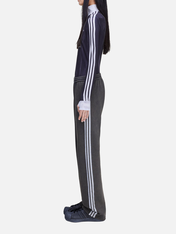 ADIDAS ORIGINALS, AVAVAV X adidas French Terry Track Pant - Carbon, EŞOFMAN ALTI, shopi go'da!