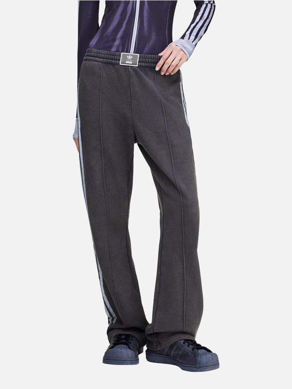 ADIDAS ORIGINALS, AVAVAV X adidas French Terry Track Pant - Carbon, EŞOFMAN ALTI, shopi go'da!