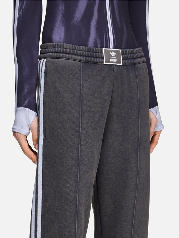 ADIDAS ORIGINALS, AVAVAV X adidas French Terry Track Pant - Carbon, EŞOFMAN ALTI, shopi go'da!