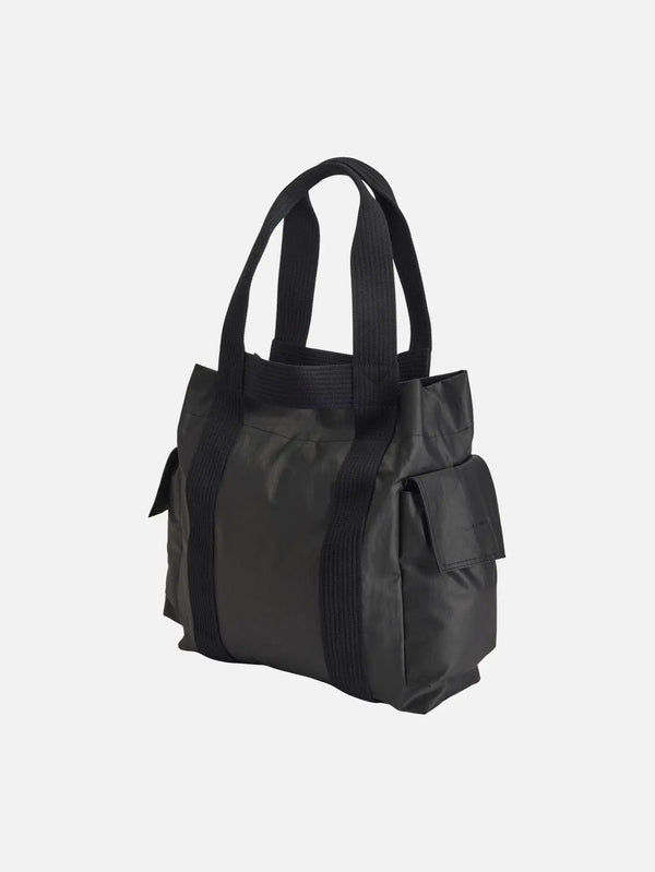 Y-3 Work Tote - Black – önden görünüm, kalın siyah kayışlar ve yan cep