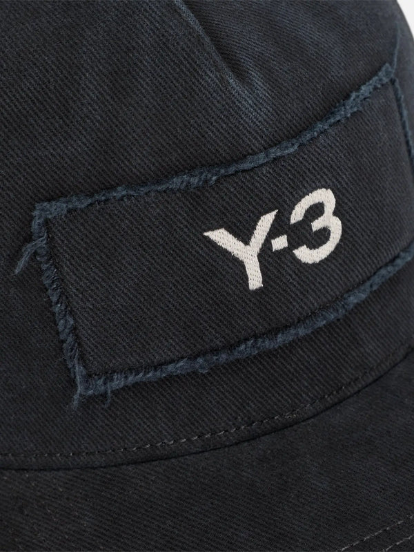 Y-3 Y-3 Race Cap - Black – ön panelde Y-3 logolu yakın çekim