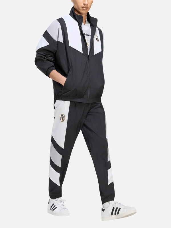 ADIDAS ORIGINALS Juventus Turin EQT Track Top – Black, önden görünüm