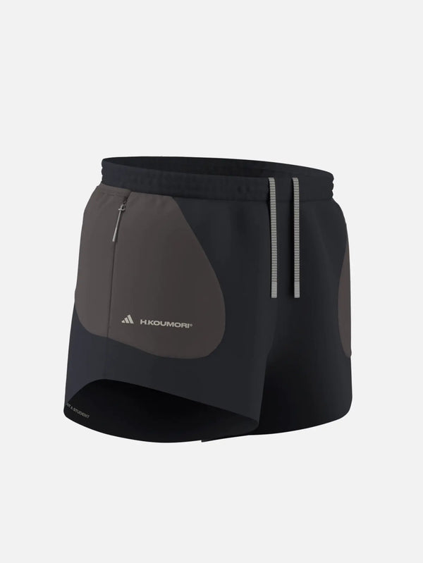 ADIDAS ORIGINALS Adidas Running x Hermanos Koumori – Night Grey, ön görünüm; fermuarlı yan cep, H.Koumori logosu