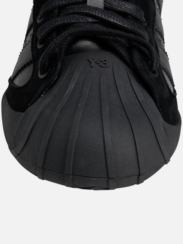 Y-3 Pro Model 3G – Black, yakın çekim