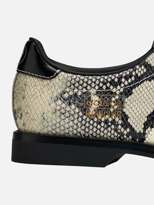 ADIDAS ORIGINALS Brain Dead x adidas Samba Bowling – Snakeskin, yakından görünüm; topuk ve üst yüzey desen