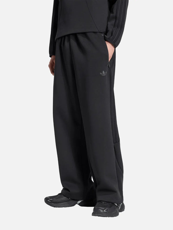 ADIDAS ORIGINALS Teamgeist 26 Cutline Open Hem Pants – siyah, yandan görünüm
