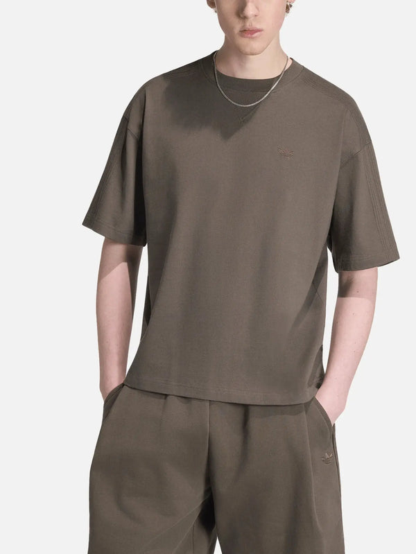 ADIDAS ORIGINALS Premium Essentials T-Shirt – Shadow Olive, önden görünüm