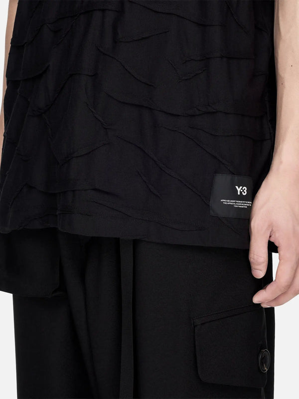 Y-3 SS Tee - Black – siyah, yakın çekim kumaş dokusu ve Y-3 etiketi