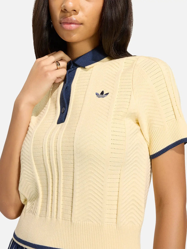 ADIDAS ORIGINALS Cable Knit Cali Polo Tee – Warm Vanilla, önden görünüm