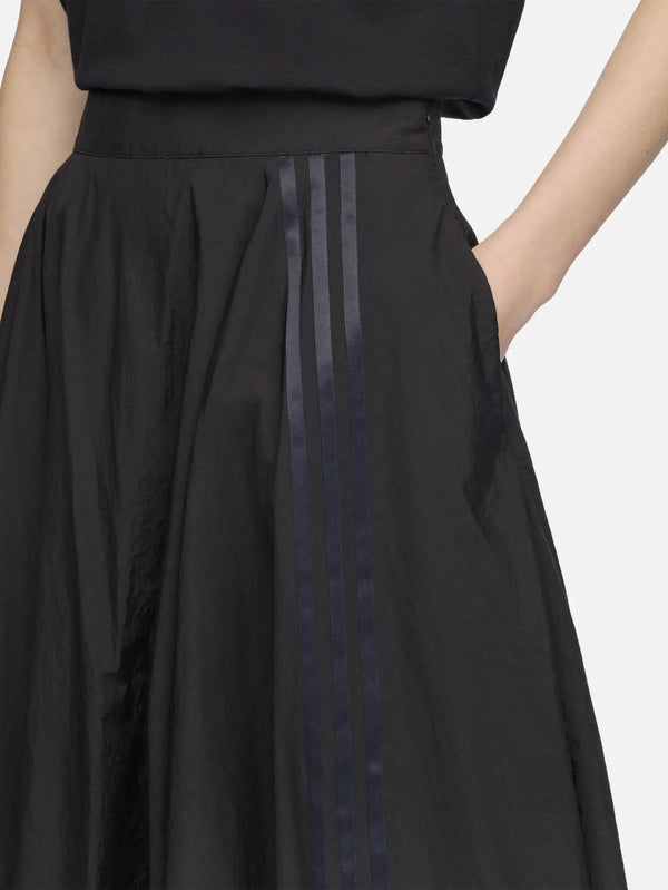 Y-3 Sport Uniform Adaptive 3S Track Pants W – siyah, yandan görünüm, üç bantlı yan şeritler