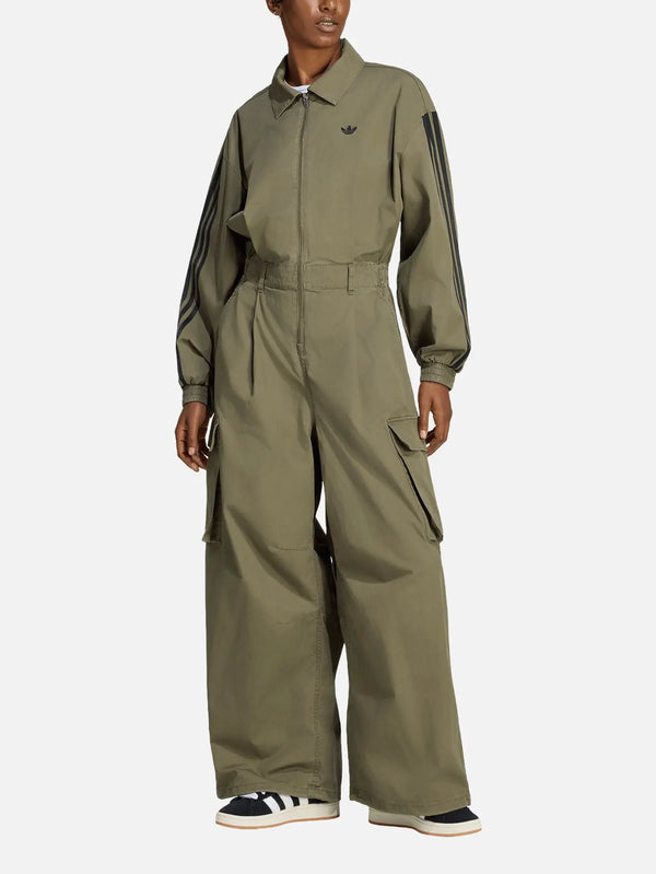 ADIDAS ORIGINALS Loose Jumpsuit – Olive Strata, önden görünüm