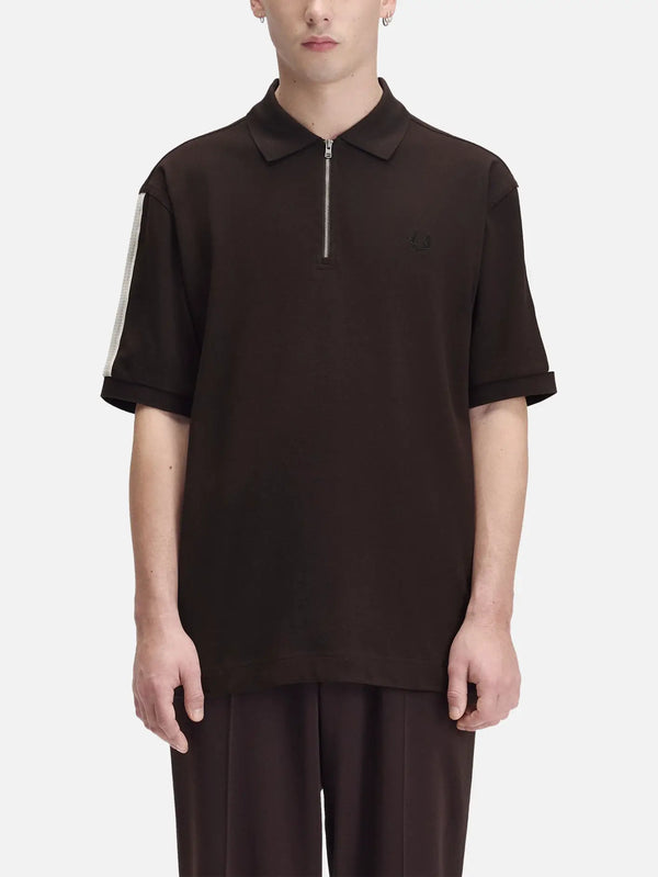 FRED PERRY Tennis Net Tape Polo Shirt - Rich Brown, önden görünüm