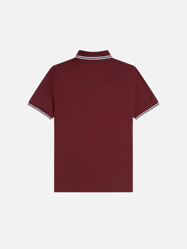 FRED PERRY Fine Stripe Heavyweight T-Shirt – Plum, arka görünüm, yaka ve kollarda beyaz-mavi şeritler