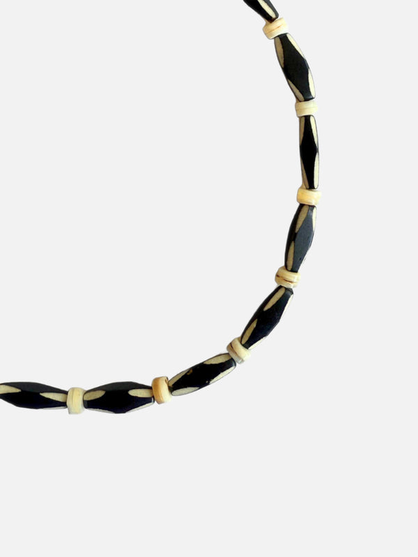 L'ATELIER DES PERLES, Tibétaine El Yapımı Tibet Boncuklu ve Sedef Taşlı Kolye, KOLYE, shopi go'da!