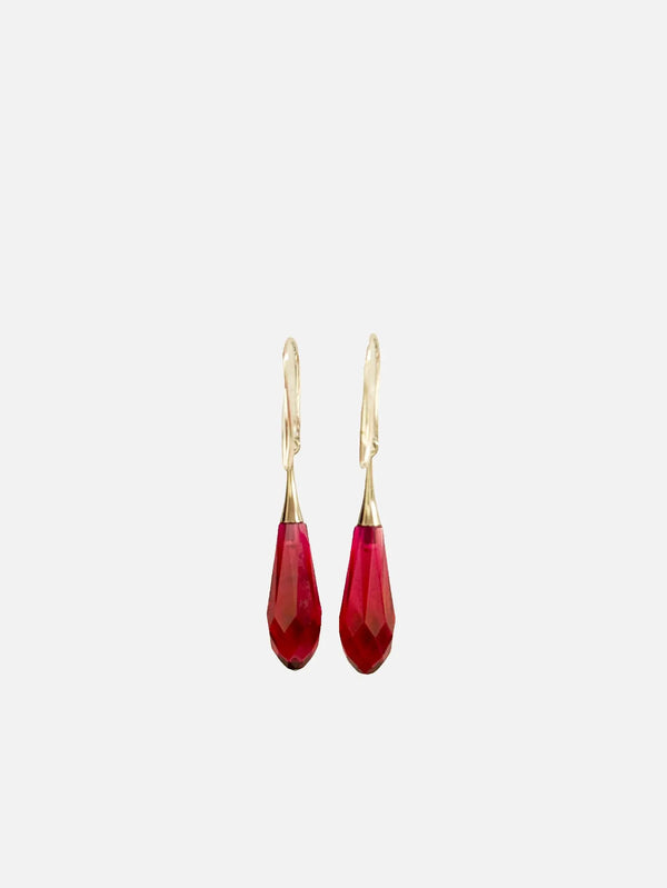 NES VINTAGE Vintage Style Swarovski Crystal Drop Earrings in Ruby Red – Ruby Red, ön görünüm, altın tonlu uçlar